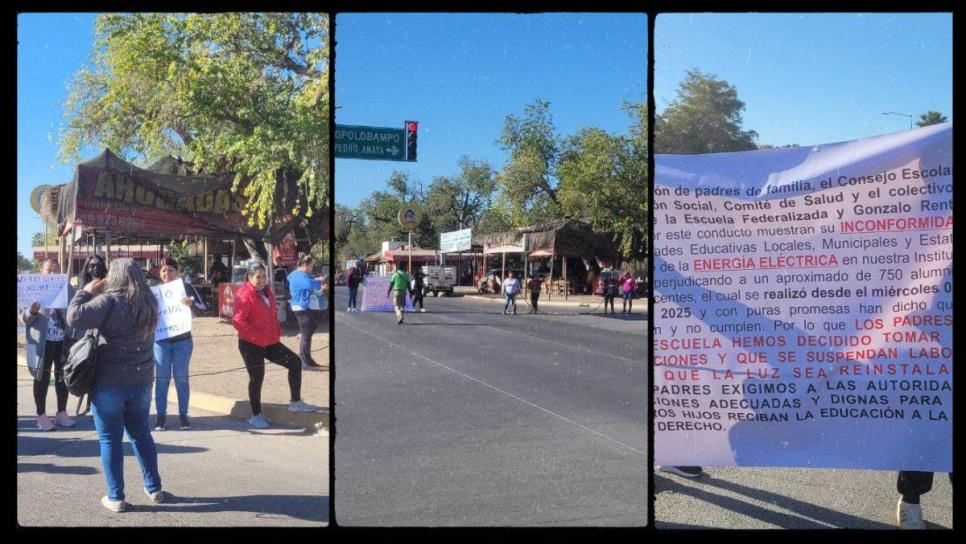 Madres de familia bloquean carretera Los Mochis-Topolobampo por falta de luz en escuelas