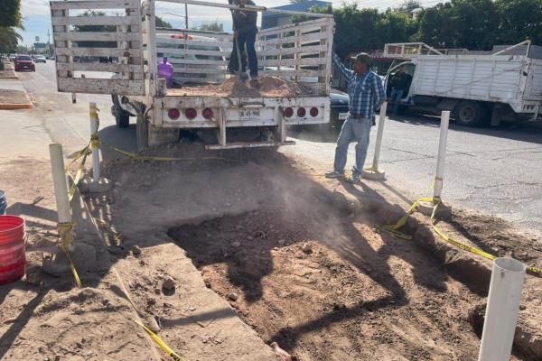 Arranca programa de bacheo con concreto en Ahome para combatir puntos críticos