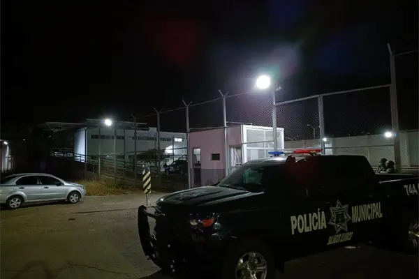 Se escapan 4 reos del penal en Angostura; llevaban una semana presos Se escapan 4 reos del penal en Angostura; llevaban una semana presos