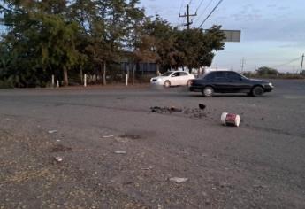 Dos ejecutados y ponchallantas son encontrados por la carretera 20 en Costa Rica, Sinaloa