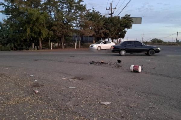 Dos ejecutados y ponchallantas son encontrados por la carretera 20 en Costa Rica, Sinaloa