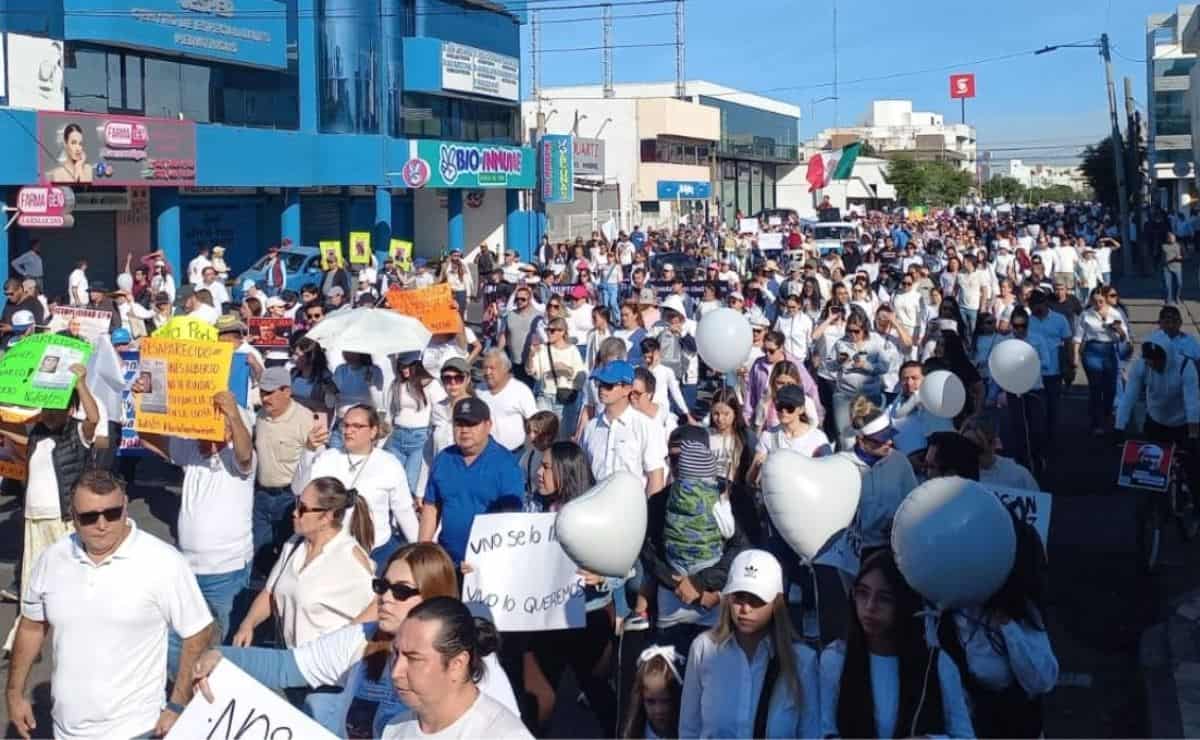 Marchan miles de personas en Culiacán para que regrese la paz a Sinaloa
