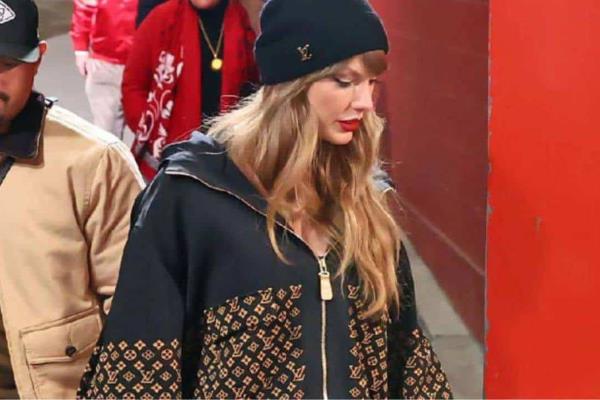 Taylor Swift y el costoso outfit para apoyar a su novio Travis Kelce