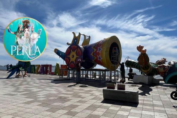 Llegan al malecón los primeros dos monigotes; anuncian la llegada del Carnaval de Mazatlán 2025 