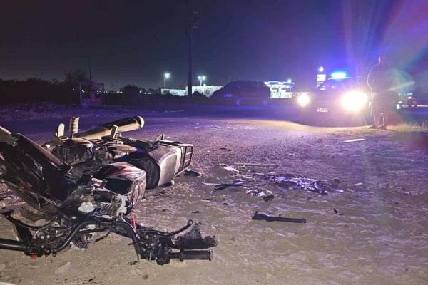 Atropellan a tres jóvenes y una pareja en su moto en Los Mochis