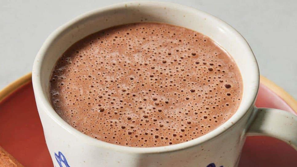 ¿Cómo hacer champurrado? Así es la receta de la bebida que calma el frío a los mexicanos