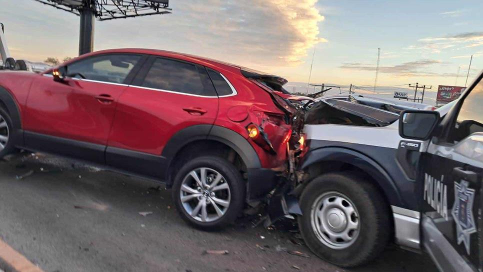 Un agente de la Policía Municipal de Culiacán resulta herido tras chocar con una camioneta de lujo