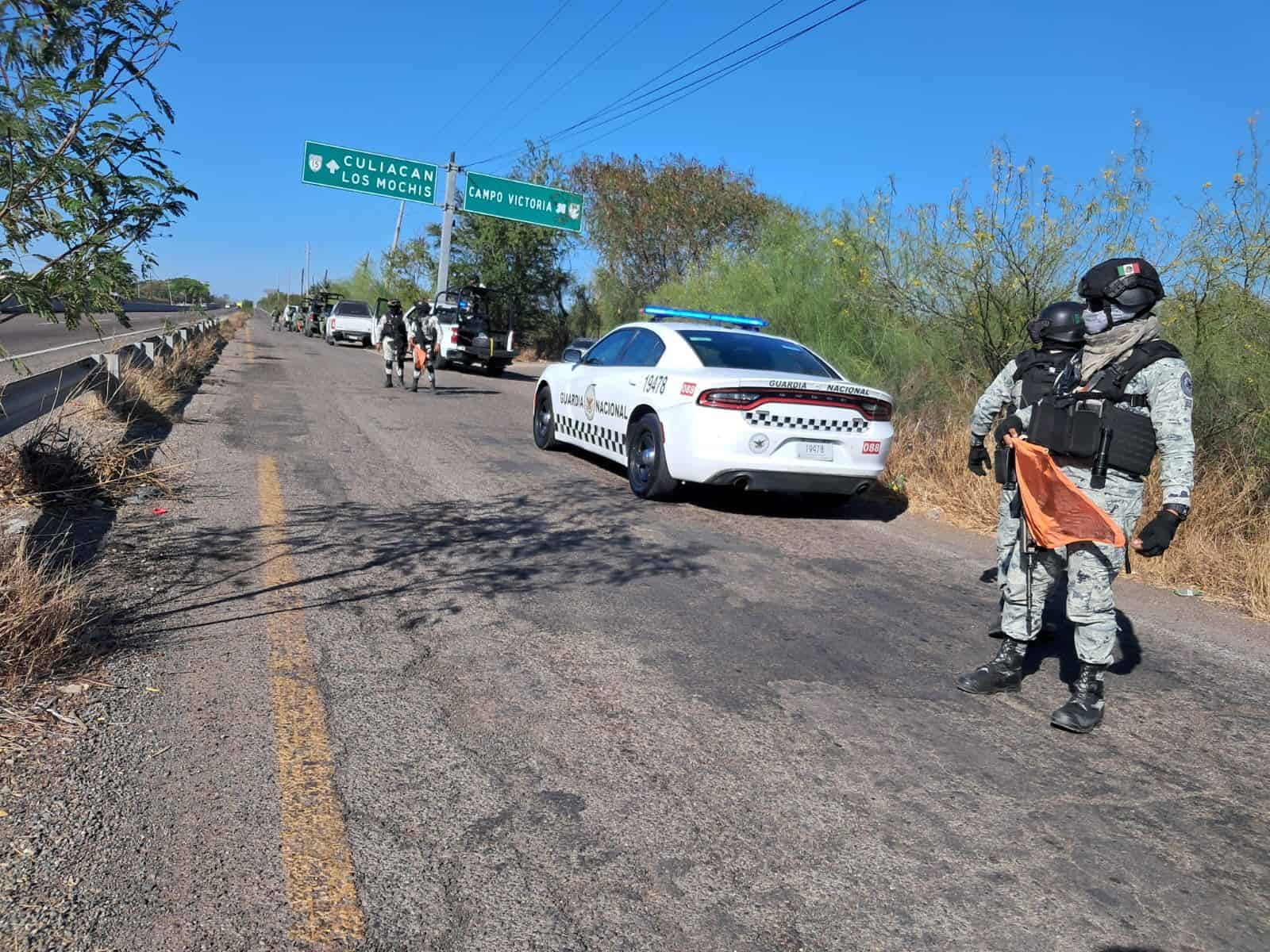 Los militares viajaban en una unidad que se incendió tras volcarse.