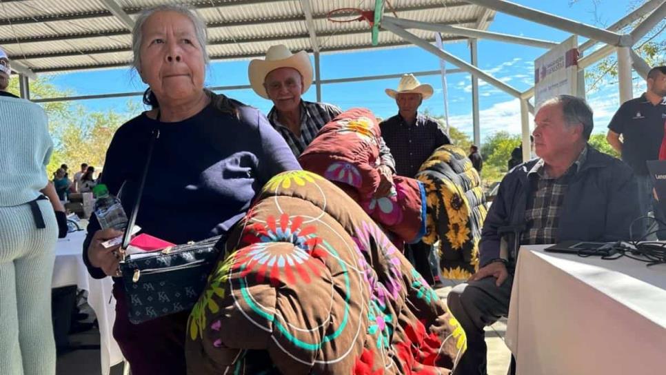 Heladas en Choix: activan refugios y entregan apoyos por bajas temperaturas