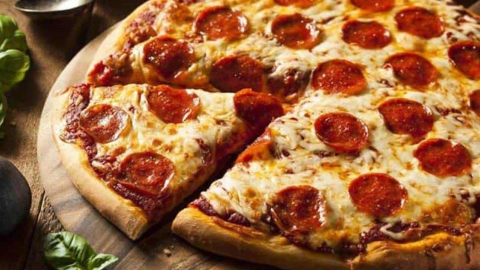 Alertan del consumo de esta pizza de queso por contener plásticos peligrosos