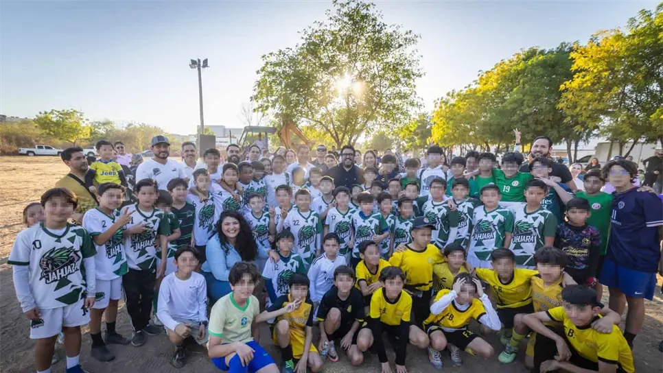 Decenas de niños acudieron al lugar. (FOTO: Luz Noticias).