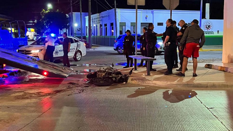 Motopatrulla de la Policía Acuática de Mazatlán termina calcinada tras derrapar