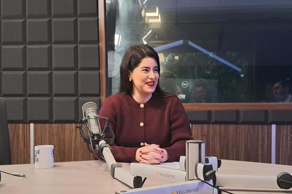Decir Presidenta con a reivindica y visibiliza a las mujeres: Ana Chiquete