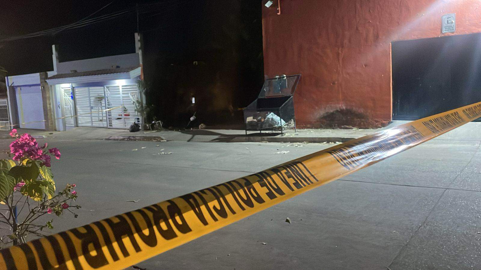 La vivienda contigua también recibió impactos de bala. (FOTO: Luz Noticias).