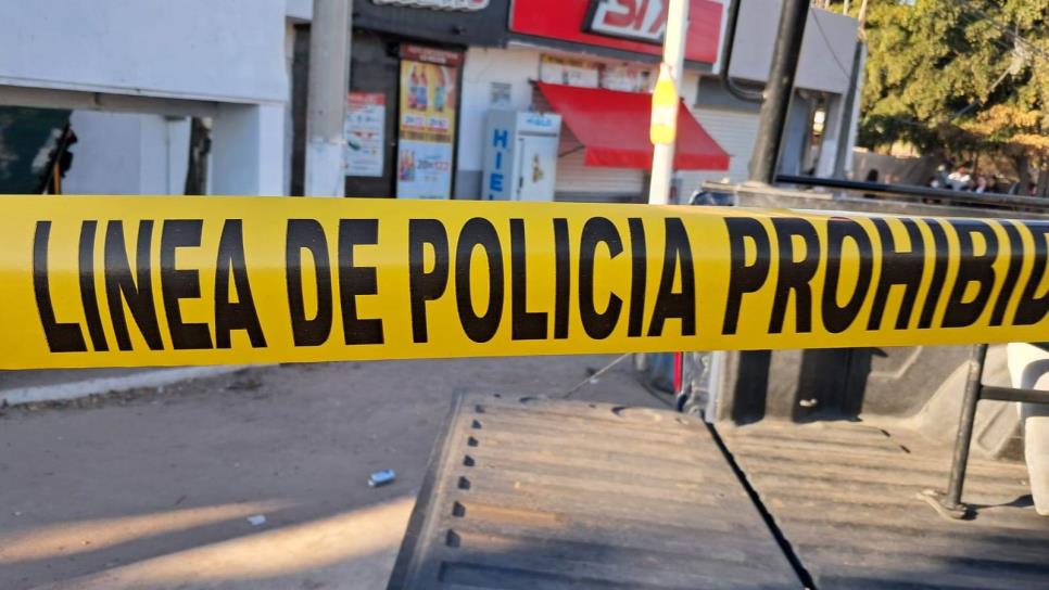 Ejecutan a balazos a un hombre afuera de un expendio de cerveza en Bellavista, Culiacancito