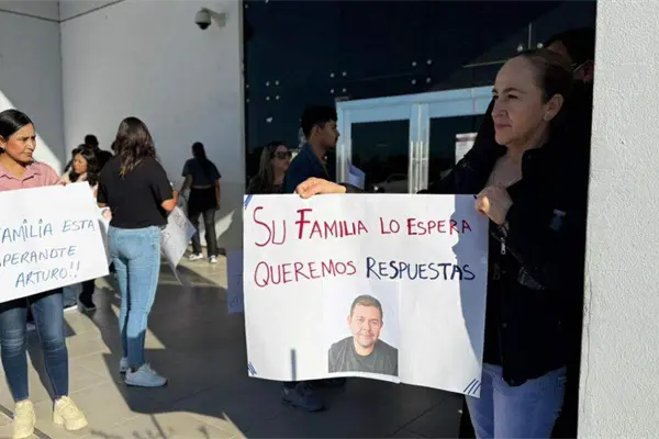 Policías de El Fuerte robaron 8 lingotes de oro y dinero a Nolberto, luego lo desaparecieron; quedan tras las rejas