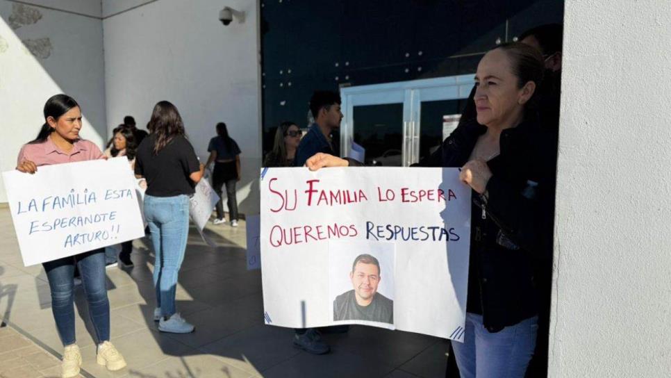 Policías de El Fuerte robaron 8 lingotes de oro y dinero a Nolberto, luego lo desaparecieron; quedan tras las rejas