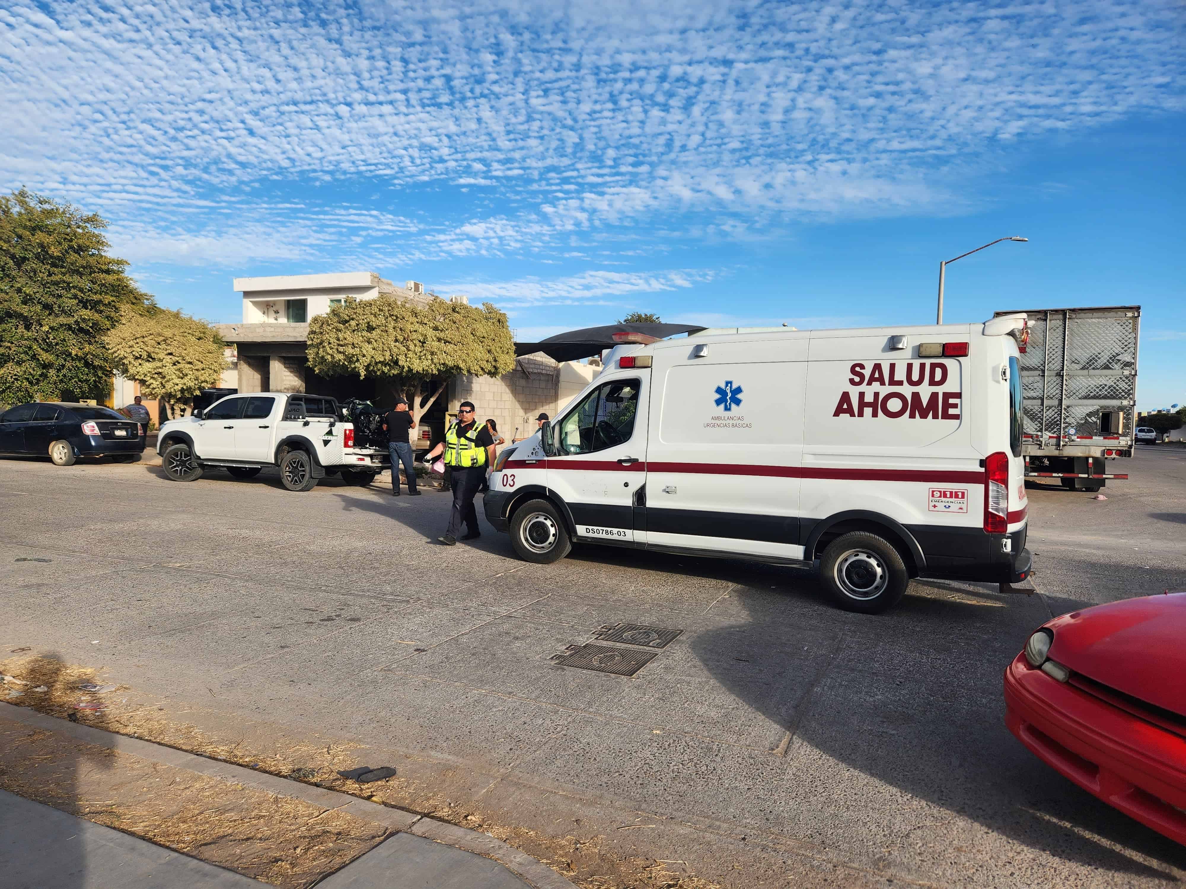 “Pega y huye”: Vehículo embiste a motociclista en Las Canteras de Los Mochis