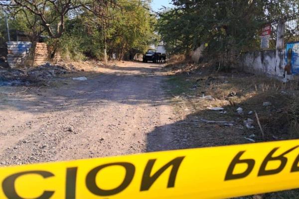Ejecutan a balazos a una persona en la colonia Miguel de la Madrid en Culiacán