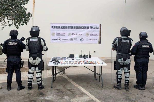 Esculcan el penal de Aguaruto; aseguran 2 módems, pistolas, celulares, radios y armas blancas