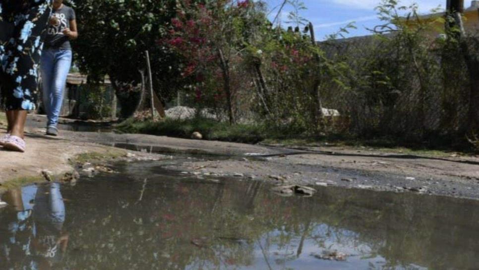 Vecinos del campo pesquero El Colorado hartos de las aguas negras