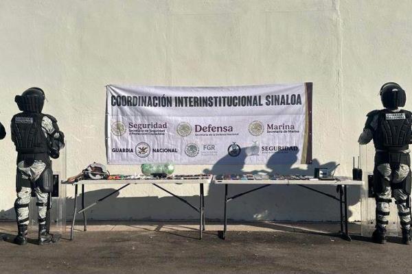Aseguran 4 módems, 48 celulares, una pistola, mariguana y cocaína en el Penal de Aguaruto