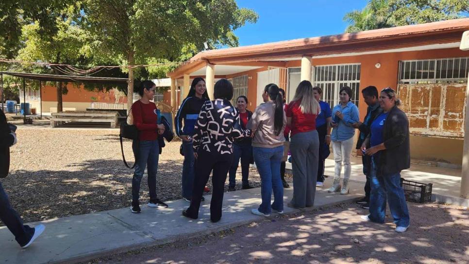 Reconectan más de la mitad de las escuelas que estaban sin luz en Sinaloa