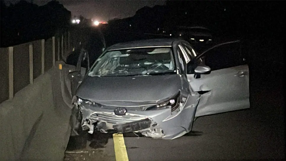 Durante el trabajo pericial, las autoridades retiraron los cuerpos para después ser llevados al anfiteatro, donde fueron identificados