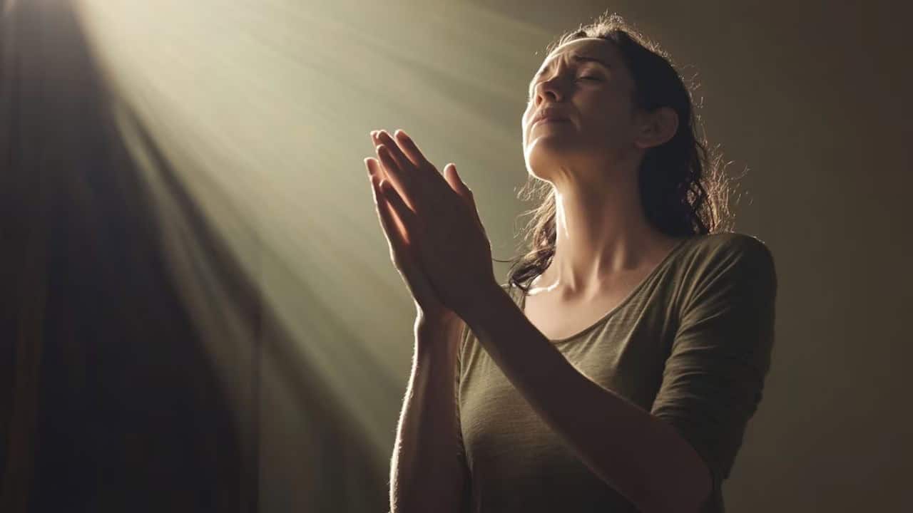 Esta práctica espiritual influye en el bienestar psicológico dependiendo del tipo de apego que mantienen con Dios, lo que juega un papel crucial en los resultados obtenidos