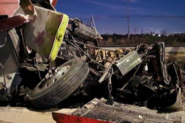 Accidente en carretera La Costerita, en Culiacán, deja a una persona lesionada