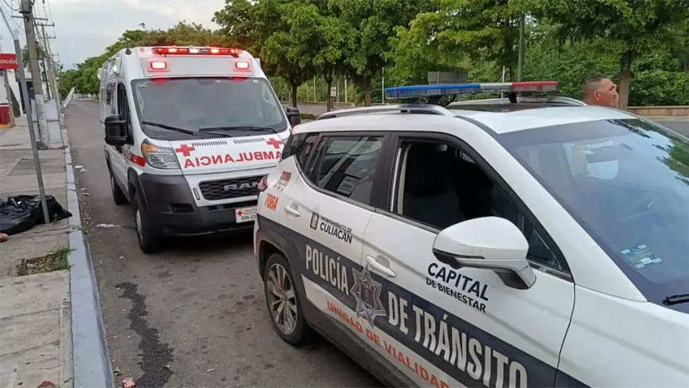 Miguel Ángel presentó heridas de bala en ambas manos y en los pies y minutos después fue auxiliado por elementos de la policía quienes lo trasladaron a un hospital para recibir atención médica