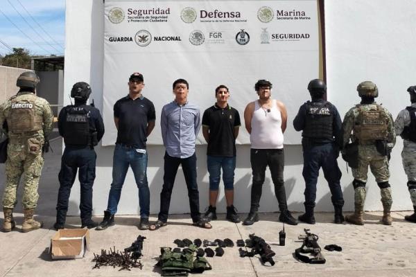 Detienen a cuatro sujetos con armamento y vehículos con reporte de robo en Culiacán