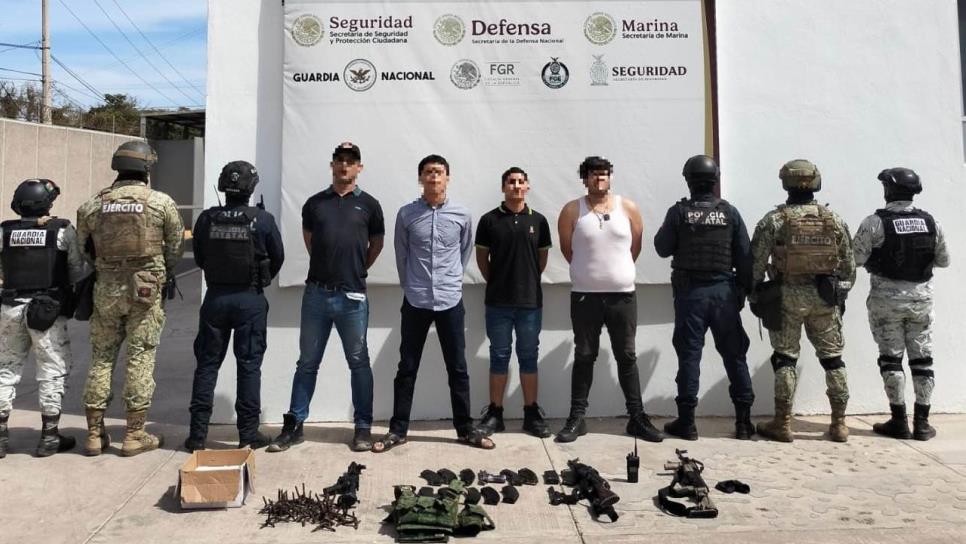 Detienen a cuatro sujetos con armamento y vehículos con reporte de robo en Culiacán