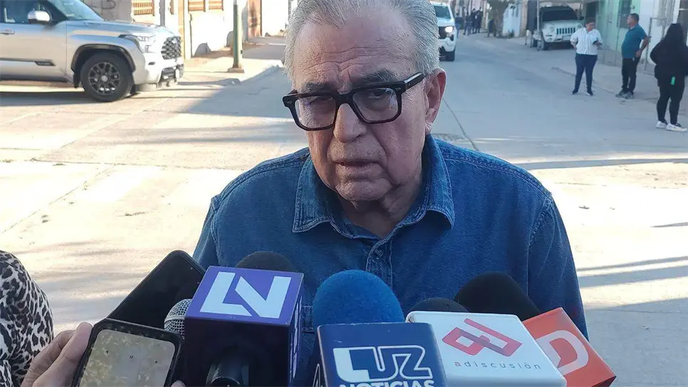 En el caso del menor, el gobernador precisó que sus lesiones se presentan en una mano, por lo que se está al pendiente de su atención médica, al igual que una mujer que resultó lesionada