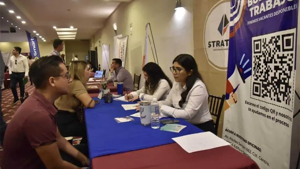 FOTO: Feria del Empleo en Los Mochis con sueldos de hasta 25 mil pesos