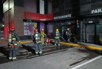 Conato de incendio moviliza a bomberos a una pizzería en el sector Tres Ríos de Culiacán