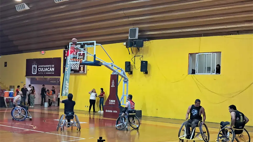 Se busca apoyar a los deportistas del baloncesto sobre silla de ruedas. (FOTO: Eduardo Bórquez).