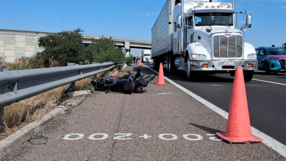 Motociclista pierde la vida tras fuerte accidente en el municipio de Navolato