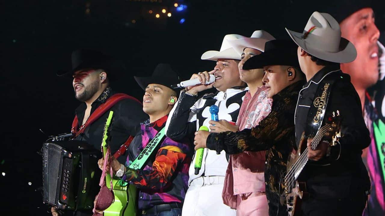 El 13 de septiembre de 2022, recibieron una estrella en el paseo de las Estrellas en Las Vegas (Estados Unidos), por su contribución al entretenimiento