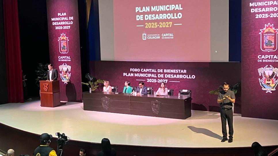 Gámez Mendívil inaugura el foro "Capital del Bienestar" en Culiacán