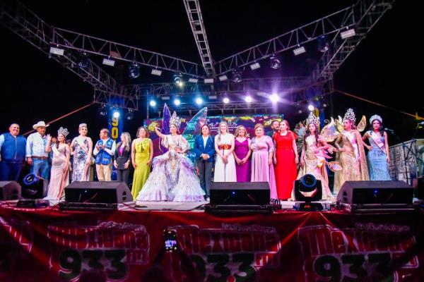 Entre coronas y música Ahome vive el tercer día de Carnaval 2025