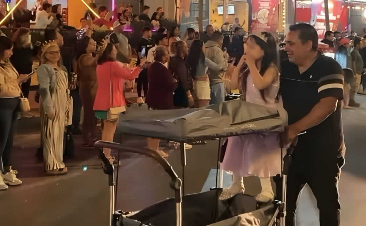 FOTO: Mazatlán busca a la pequeña reina que robó corazones en el desfile de Carnaval 2025