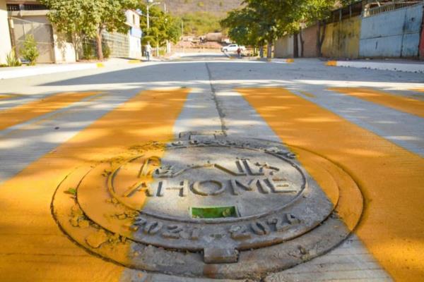 Alcantarillas abiertas en Los Mochis aumentan por robo de brocales de acero