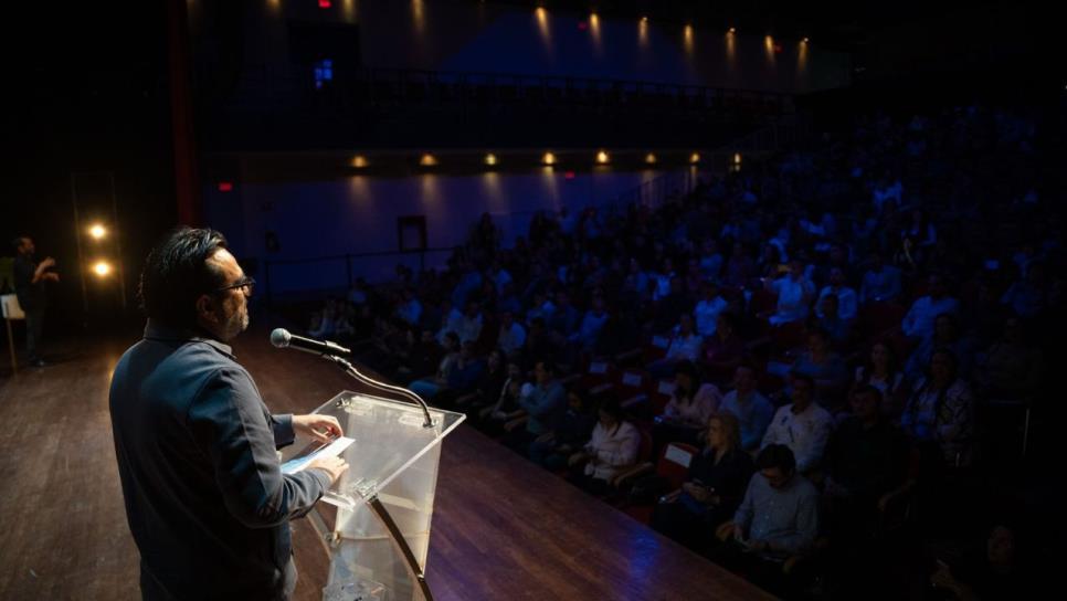 Juan de Dios Gámez convoca a la sociedad a unirse y trabajar juntos para la reconstrucción de la paz