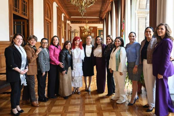 Rocha Moya asiste a reunión de gobernadores con Claudia Sheinbaum para ver avances del IMSS Bienestar