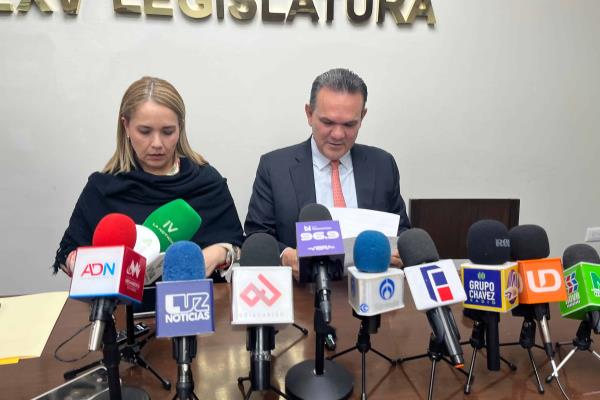 No creo que haciendo mítines y llevando acarreados al Zócalo se logre un impacto: Sergio Torres