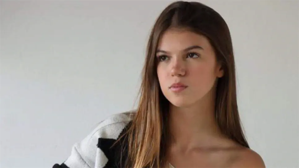 Dicha información fue dada a conocer por el reconocido periodista Carlos Jiménez, el cual en sus redes sociales publicara a quienes eran amigos de la bella influencer