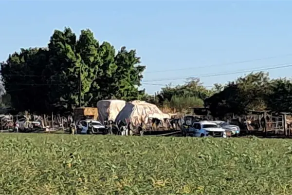 Enfrentamiento en el Ejido Canan dejo personas detenidas y el aseguramiento de armas y una camioneta Enfrentamiento en el Ejido Canan dejo personas detenidas y el aseguramiento de armas y una camioneta