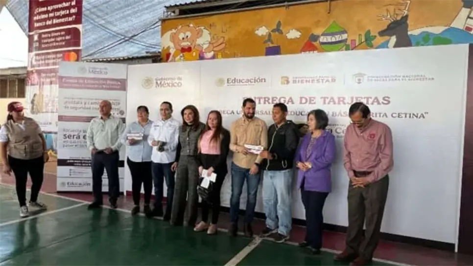 Cabe recordar que durante la campaña para la presidencia de México, Claudia Sheinbaum Pardo prometió una beca a los estudiantes de educación básica, la cual hoy es una completa realidad