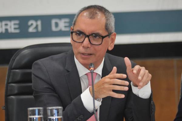Édgar Amador Zamora, de Los Mochis, es el nuevo Secretario de Hacienda